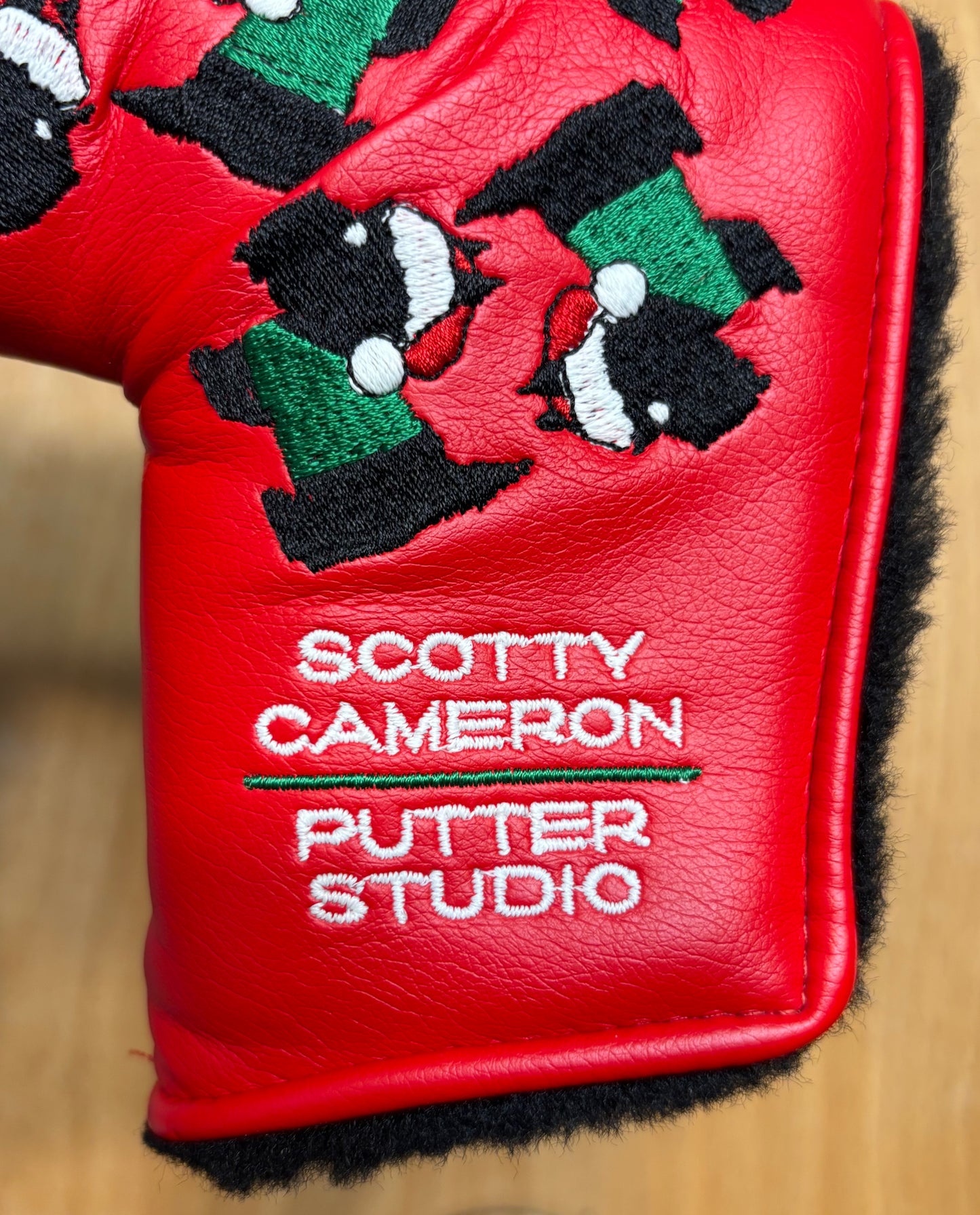 2004 Scotty Cameron Holiday Santa Dogs Headcover