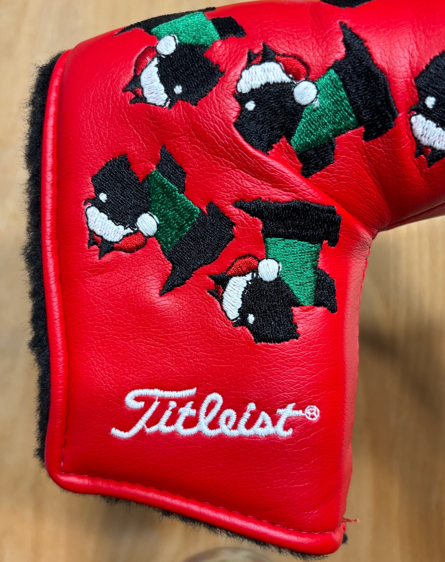 2004 Scotty Cameron Holiday Santa Dogs Headcover