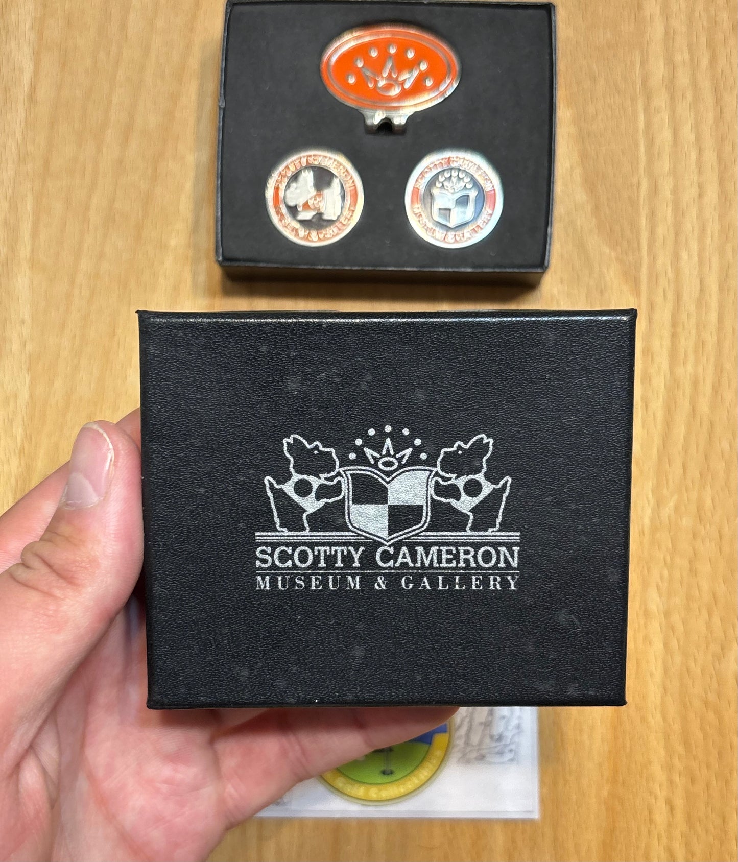 2007 Scotty Cameron Museum & Gallery Dog Ball Marker/Hat Clip