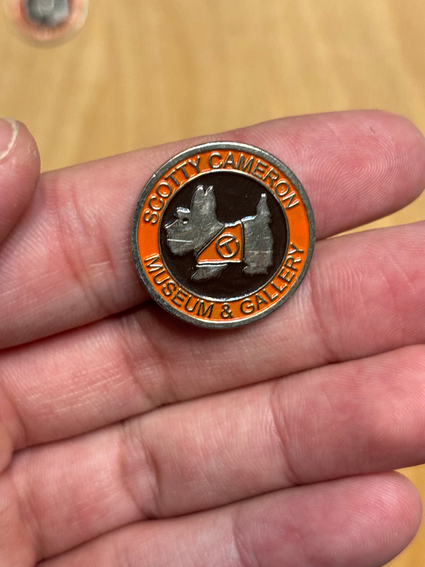 2007 Scotty Cameron Museum & Gallery Dog Ball Marker/Hat Clip