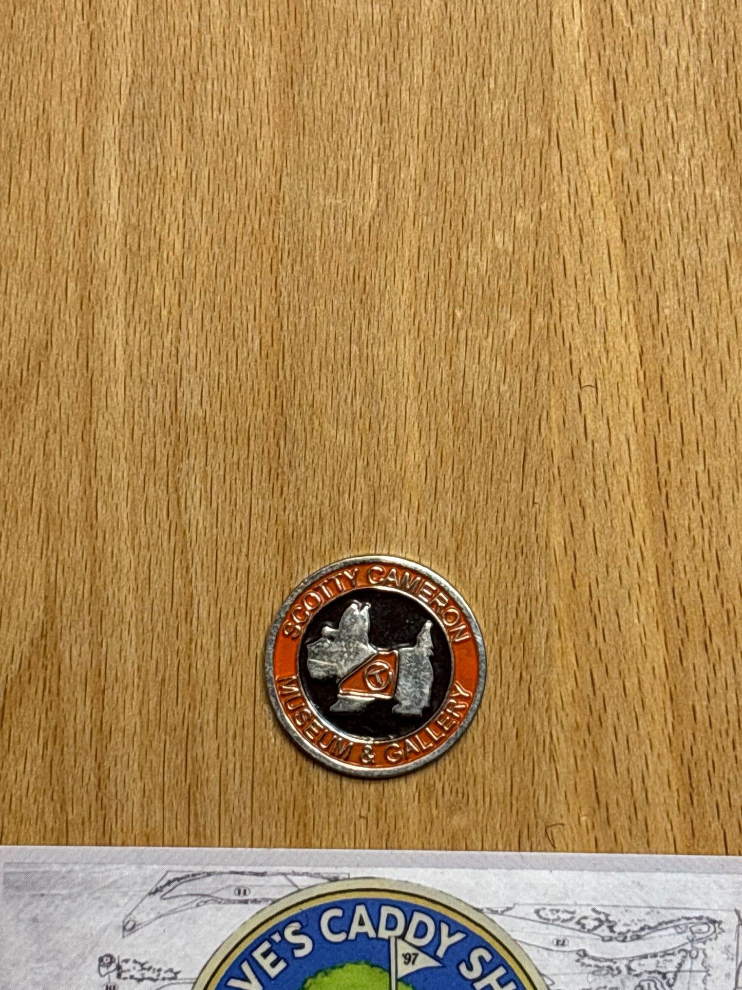 2007 Scotty Cameron Museum & Gallery Dog Ball Marker/Hat Clip