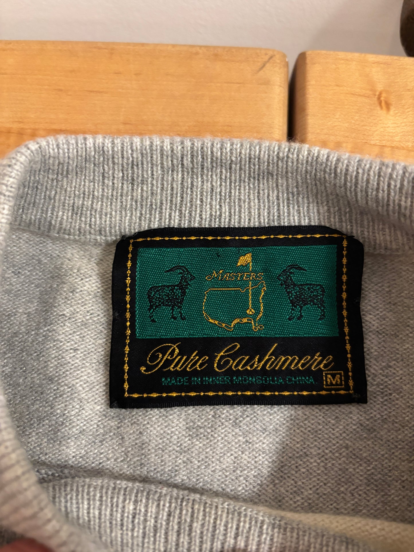 1990s Vintage Masters Magnolia Lane/Club House Cashmere Sweater