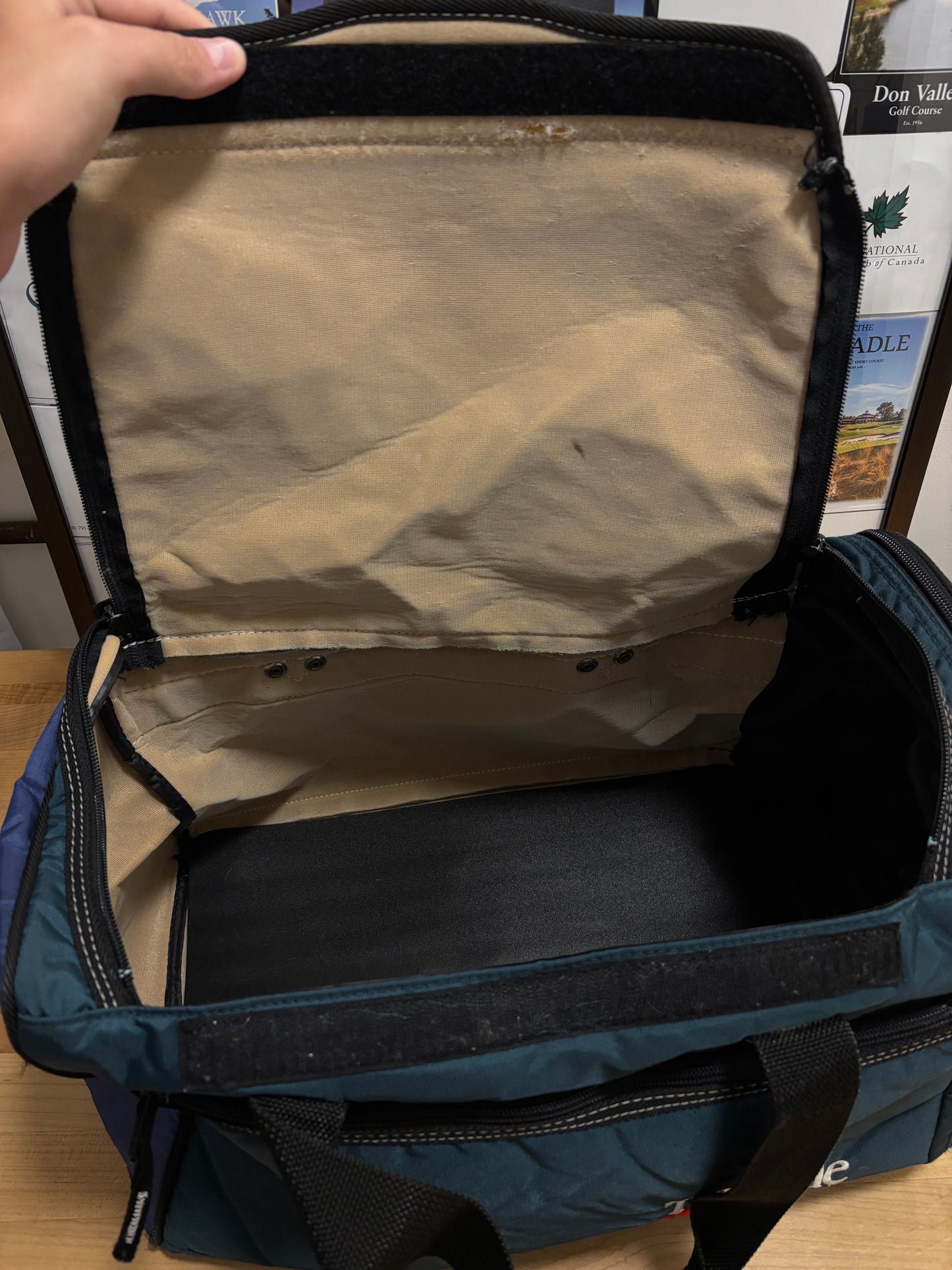 1990s Vintage Taylormade Classic Logo Duffle Bag Navy