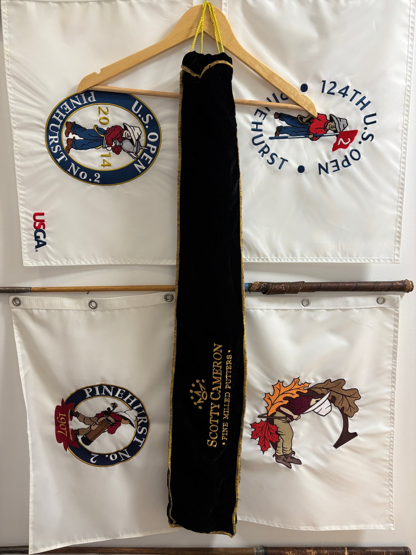 2011 Scotty Cameron Japan Gallery and Museum Velvet Putter Bag