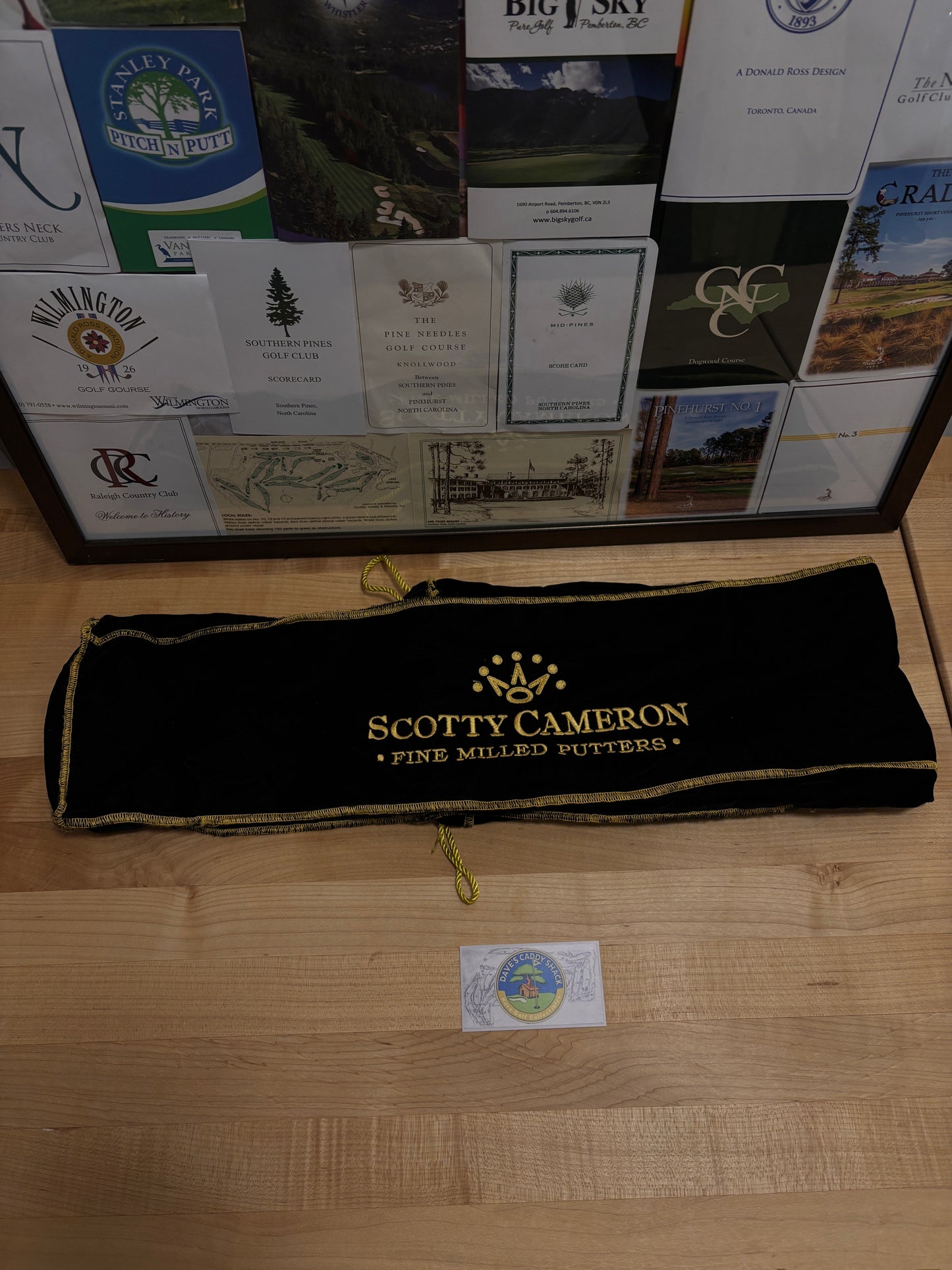 2011 Scotty Cameron Japan Gallery and Museum Velvet Putter Bag