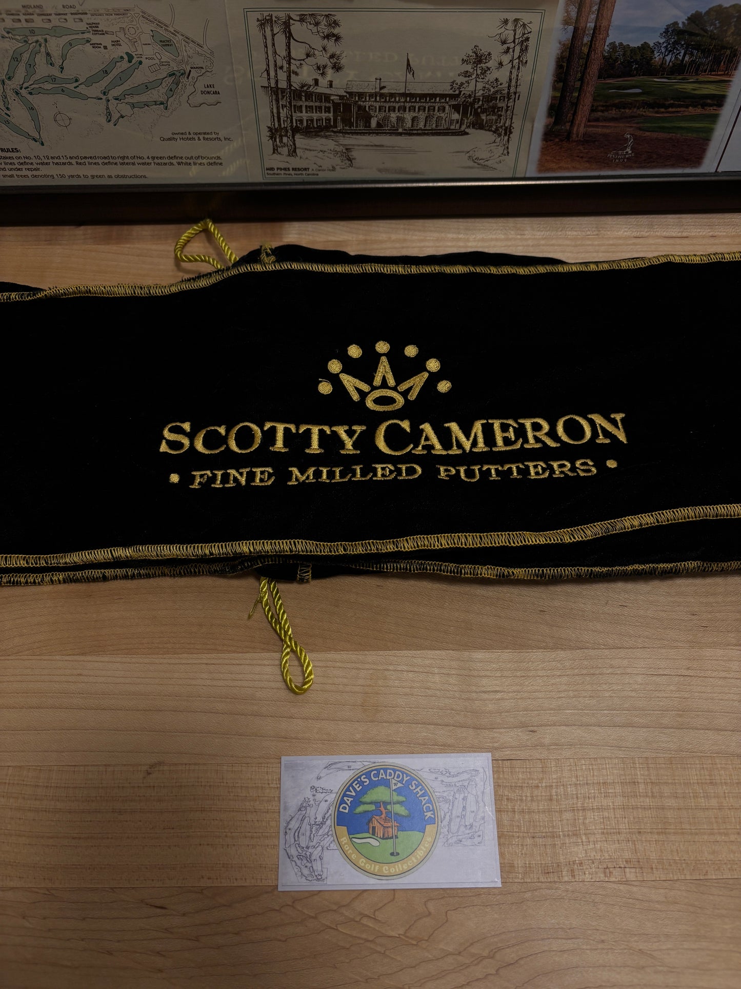2011 Scotty Cameron Japan Gallery and Museum Velvet Putter Bag