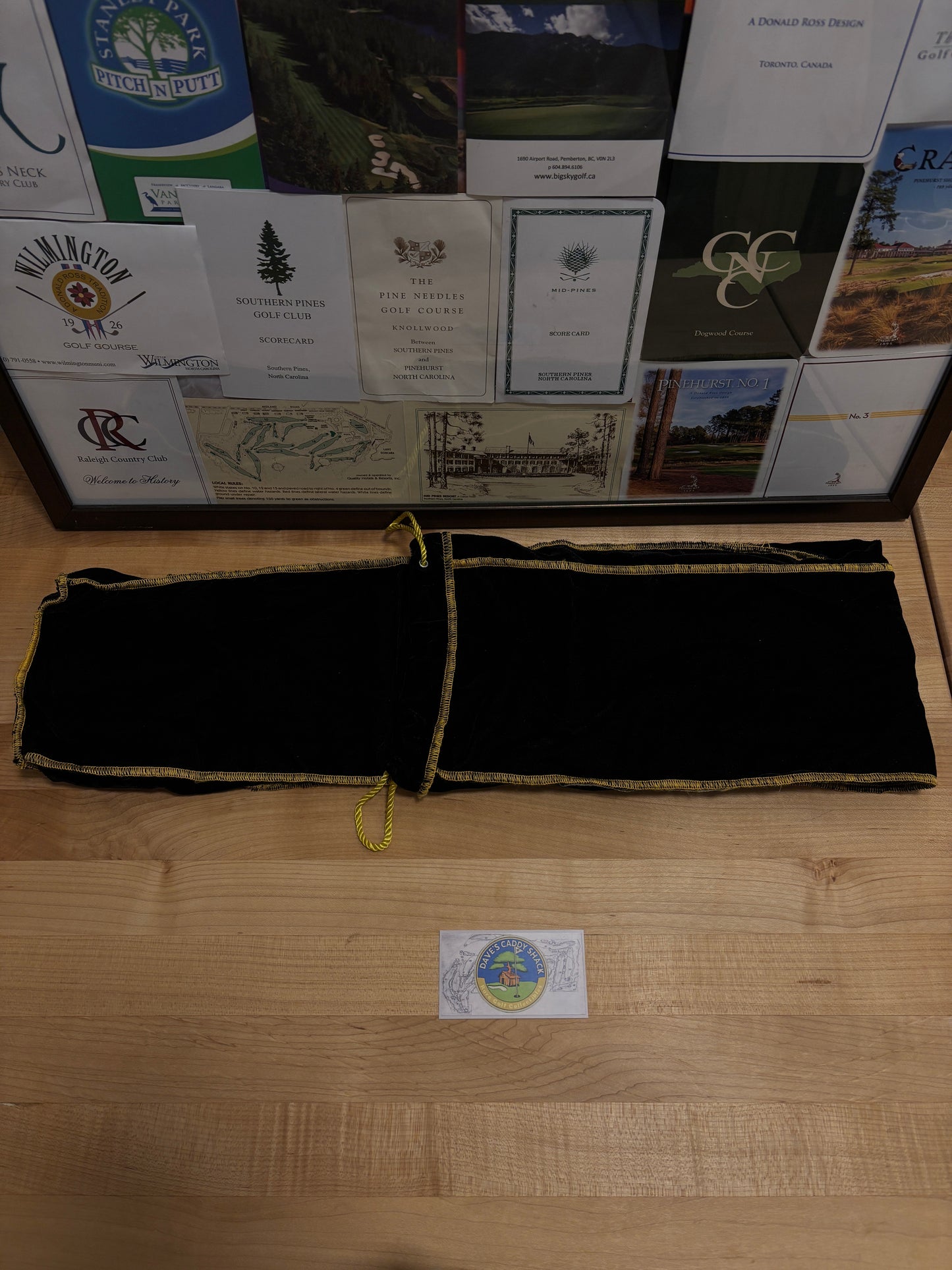 2011 Scotty Cameron Japan Gallery and Museum Velvet Putter Bag