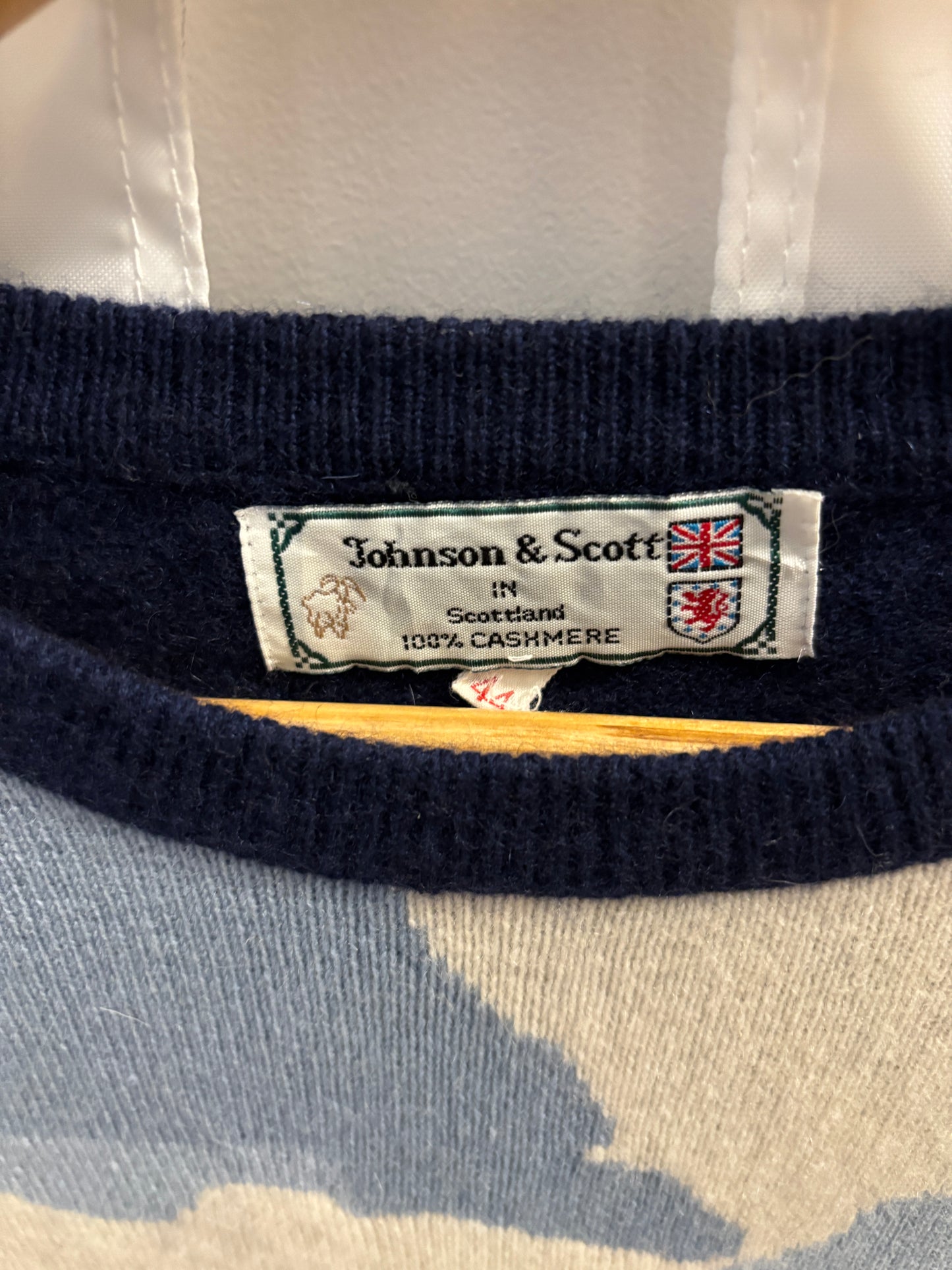 1990s Vintage Masters Magnolia Lane/Club House Cashmere Sweater